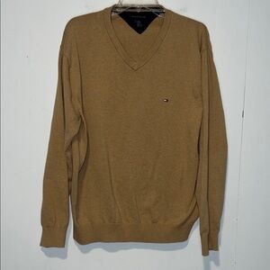 Tommy Hilfiger Men's V-Neck Tan Sweater